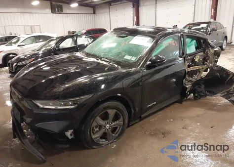 2022 Ford Mustang Mach-E Select z USA, uszkodzony, nr VIN 3FMTK1SS6NMA18448